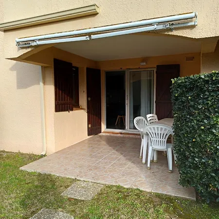 Coquelicot Apartment *